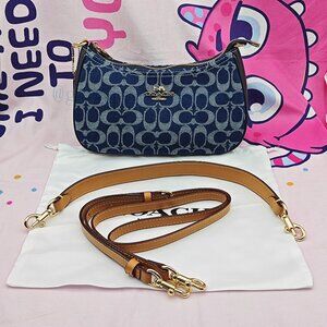 Coach Teri Shoulder Bag In Signature Denim